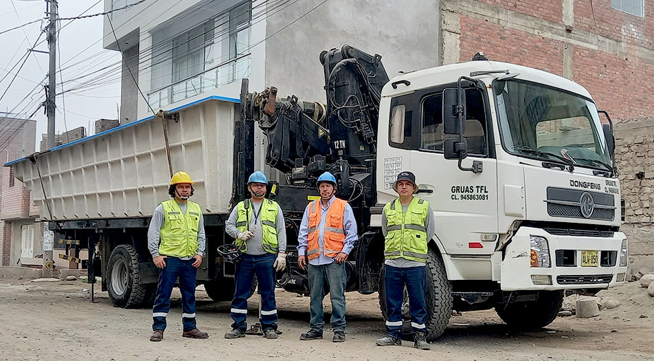 Equipo de trabajo de piscinas TFL